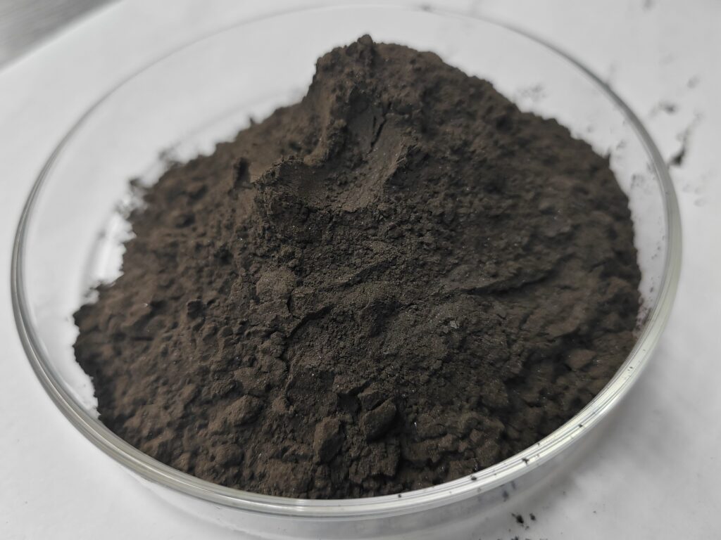 polvo de cromita